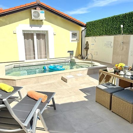 Poolside Studio Fažana Exteriör bild
