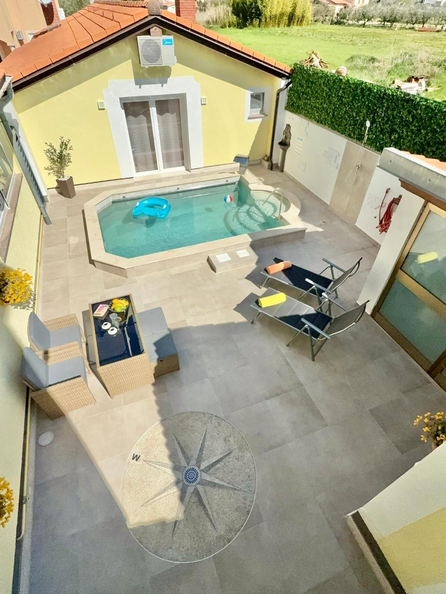 Poolside Studio Fažana Exteriör bild